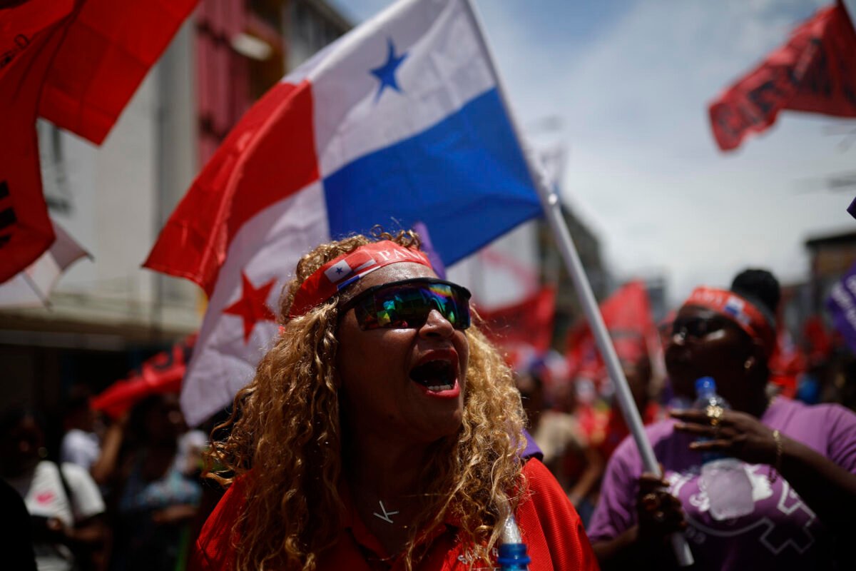 Las imágenes de las protestas por el Día del Trabajador en Latinoamérica