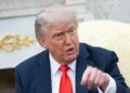 Furia y desconcierto por la prohibición de entrada de Trump a ciudadanos de 12 países: «No podemos permitir que les conviertan en chivos expiatorios»