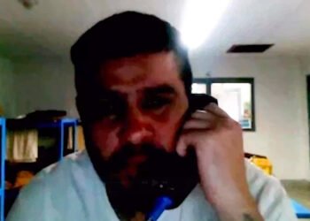 “Voy a pedir mi deportación, no aguanto aquí un día más”: la vida de un grupo de migrantes en una celda de un centro de detención de Texas