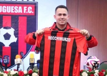 Presidente del Portuguesa FC fue visto en torneo de póker en Brasil junto a Neymar mientras adeuda salario a jugadores (VIDEO)