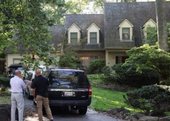 El FBI registra la casa de John Bolton, el ex asesor de seguridad nacional de Trump