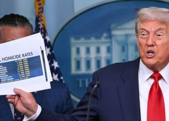 Trump ordena desplegar la Guardia Nacional en Washington y toma el control de la policía local