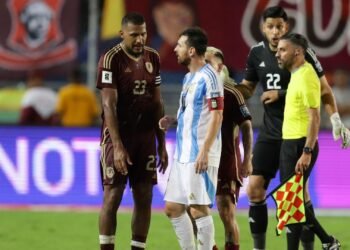 Fernando «Bocha» Batista lo tiene claro: «Vengo a arruinar al Messipalooza, nos jugamos la clasificación al Mundial»