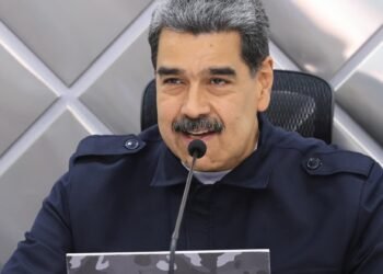 Maduro: “Respeto a Trump, lo invito a dialogar. Ojalá recapacite”