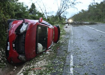 Melissa se debilita rumbo a Bahamas tras causar estragos en Jamaica y Cuba