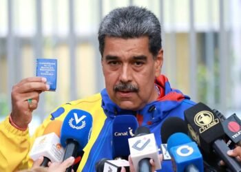 ¿Puede el régimen quitar la nacionalidad a cualquier venezolano? El peligroso precedente que intentan imponer