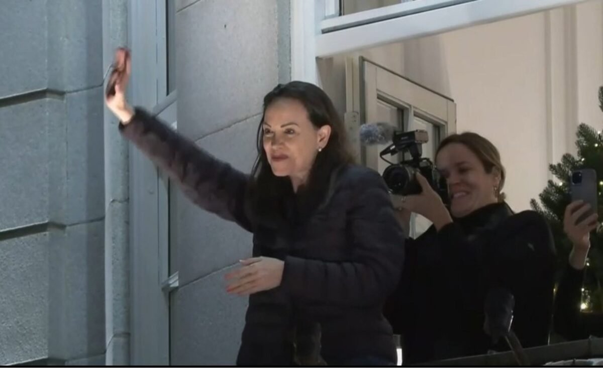 Las imágenes de la primera aparición pública de María Corina Machado en Oslo