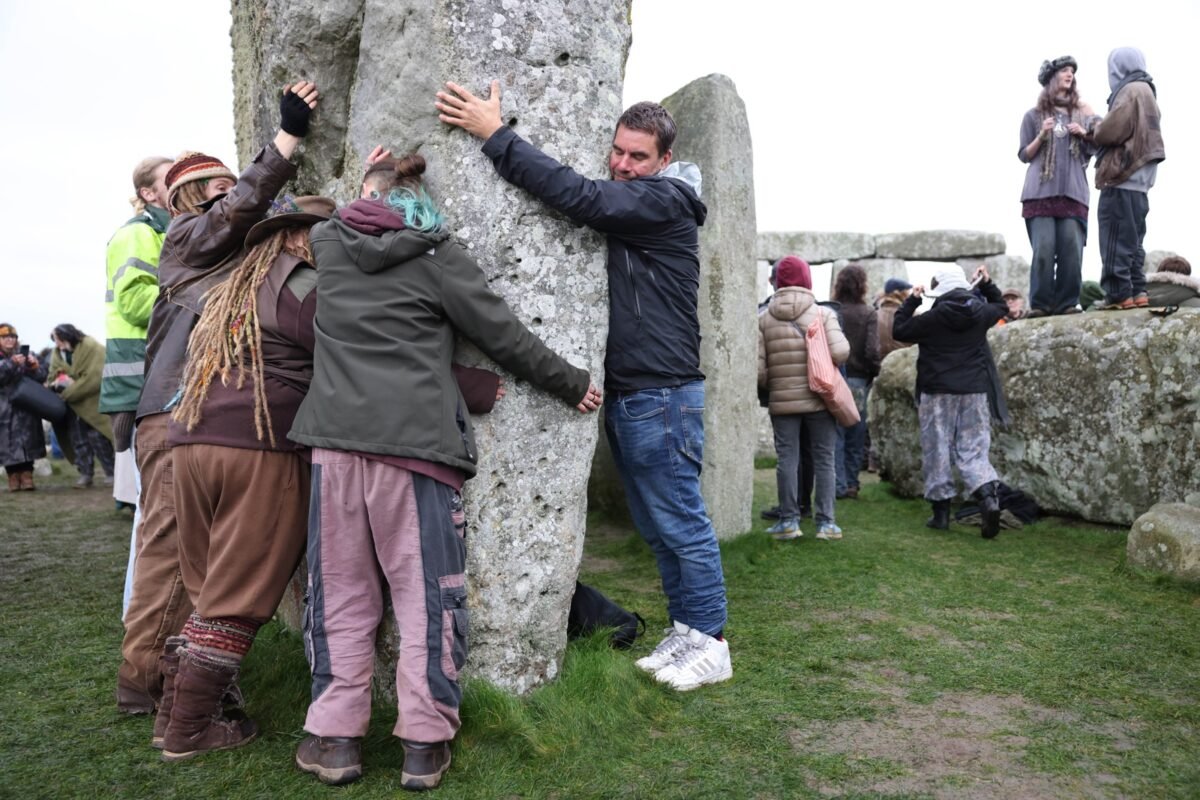 En imágenes: así se vivió el solsticio de invierno en Stonehenge