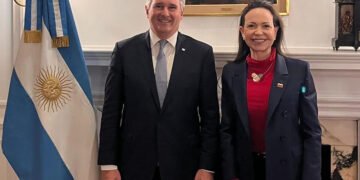 Argentina dice que Israel, Italia y EE UU colaboran para liberar a sus detenidos en Venezuela