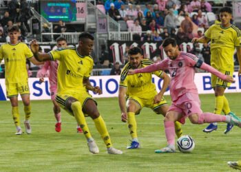 Lionel Messi alcanzó los 900 goles en su carrera frente al Nashville (Video)