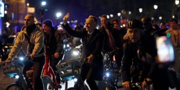 La izquierda resiste en París, Marsella y Lyon, las tres grandes ciudades francesas