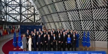 Europa busca una salida diplomática para desbloquear el estrecho de Ormuz frente al belicismo de Trump