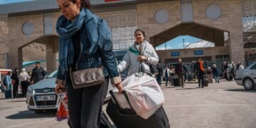 Miles de iraníes huyen a Turquía: “Atacan objetivos no militares”