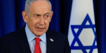 Netanyahu, en la diana por prometer una gran victoria en Irán y recibir un alto el fuego a sus espaldas