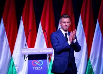Péter Magyar, el abogado forjado en el sistema de Orbán que se erige como el único capaz de derribarle