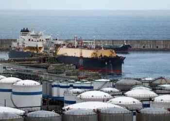 Bruselas ultima medidas contra la crisis energética por la guerra de Irán