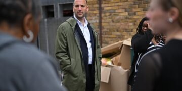 Zack Polanski, el líder del Partido Verde que busca aglutinar a la izquierda del Reino Unido