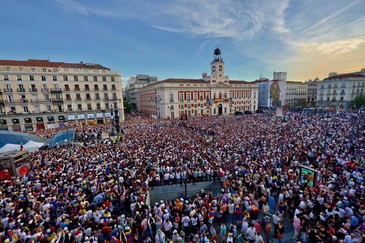 En imágenes: miles de venezolanos se reunieron con María Corina Machado en Madrid