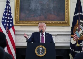 La última amenaza incumplida de Trump en Irán ahonda su crisis interna en Estados Unidos