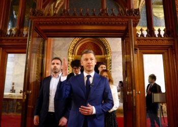 El monumental desafío de Péter Magyar para desmantelar la Hungría capturada por Orbán