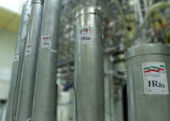 Irán se aferra a enriquecer uranio con las promesas rotas de Occidente en la memoria