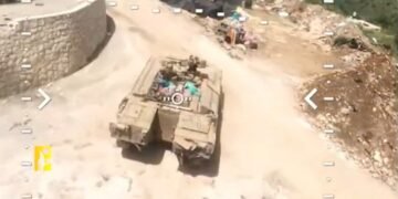 Los drones por cable, el arma “mas fácil que un videojuego” con el que Hezbolá ataca a Israel