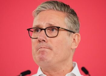 Keir Starmer mantiene sus líneas rojas para revertir el Brexit