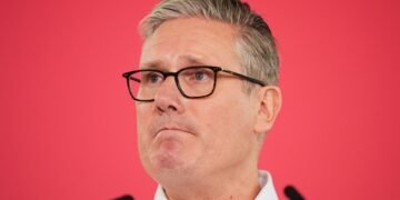 Keir Starmer mantiene sus líneas rojas para revertir el Brexit